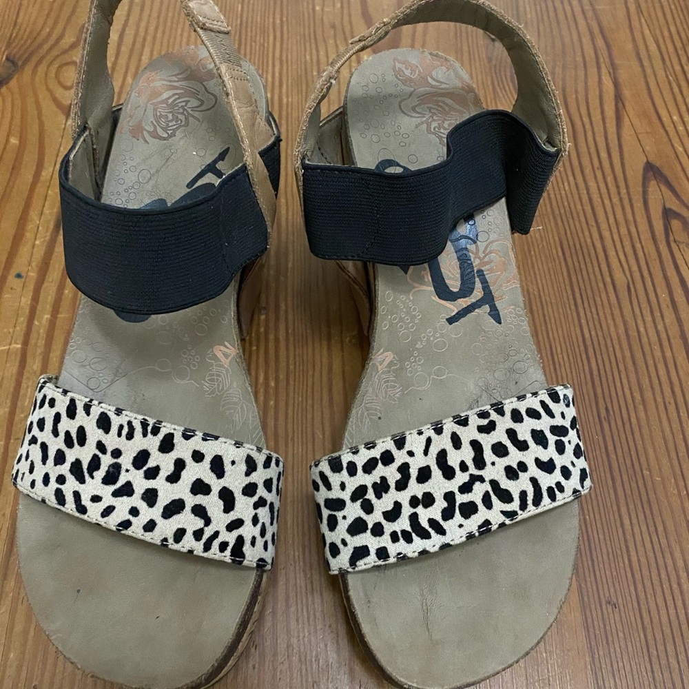 OTBT Bushnell Wedge Sandals